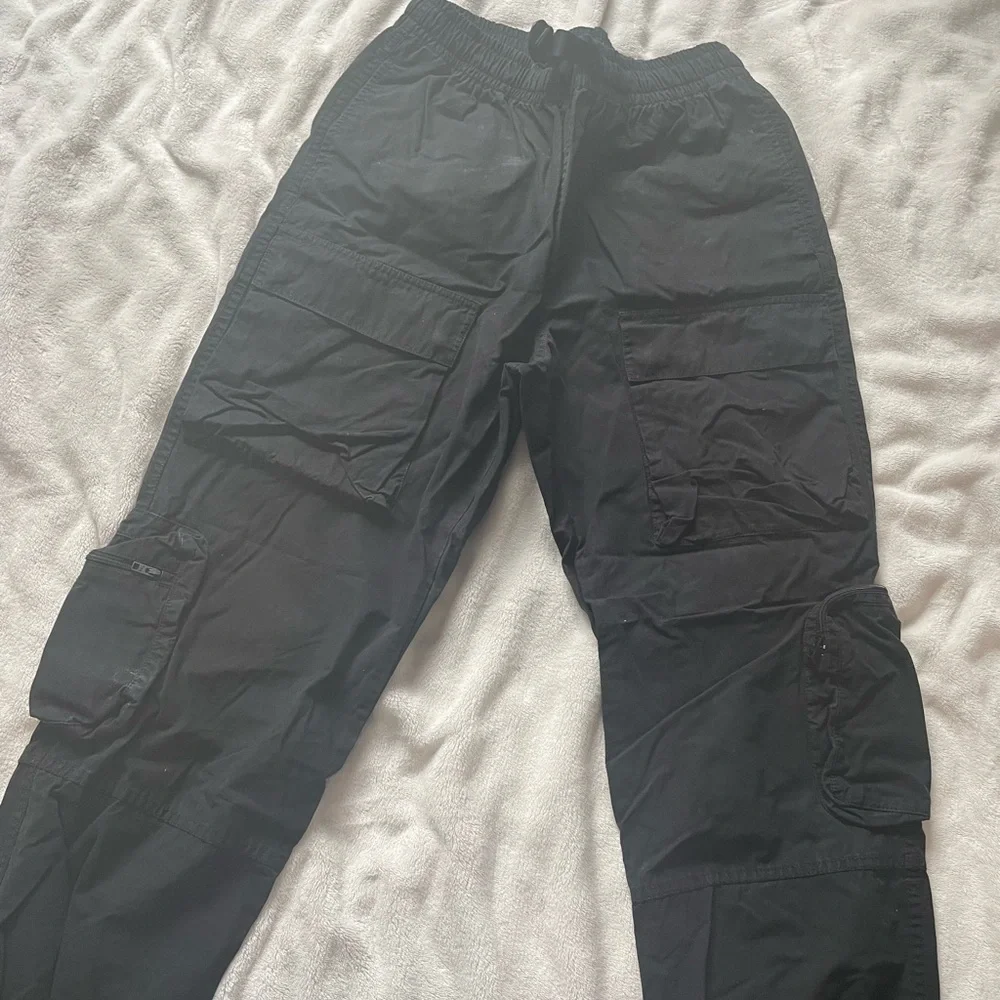 Cargo pants from Aritiza. TNA brand size small. - Picture 1 of 2